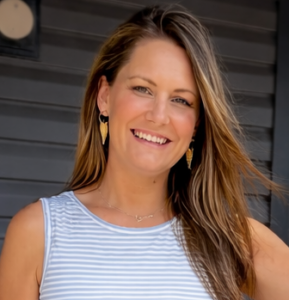 Rebecca Johnson Headshot